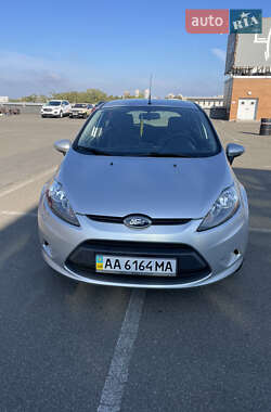 Хетчбек Ford Fiesta 2011 в Києві