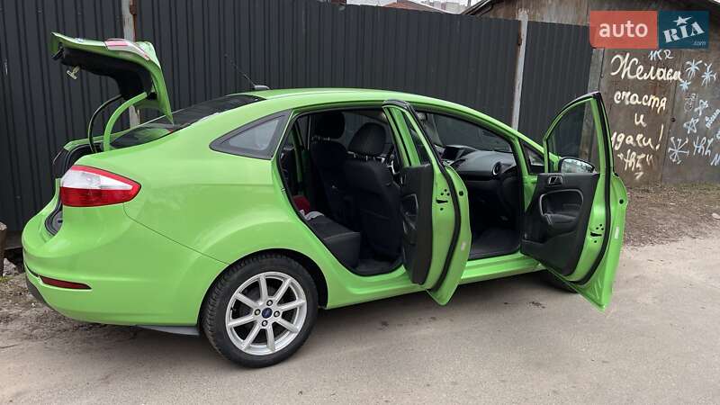 Седан Ford Fiesta 2014 в Чернигове фото 4 Седан Ford Fiesta 2014 в Чернигове