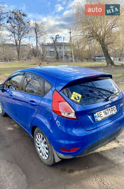 Хетчбек Ford Fiesta 2012 в Новомосковську