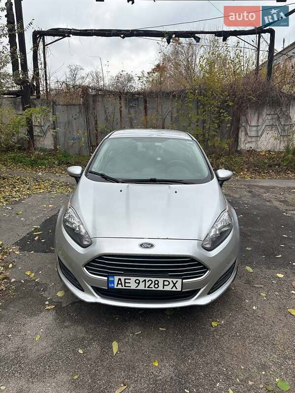 Седан Ford Fiesta 2019 в Днепре