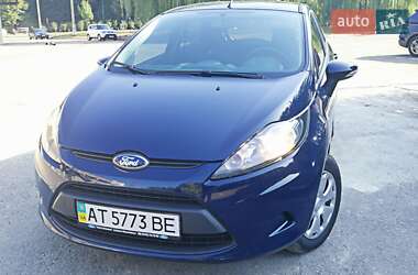 Хэтчбек Ford Fiesta 2012 в Ивано-Франковске