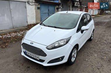 Хэтчбек Ford Fiesta 2014 в Первомайске