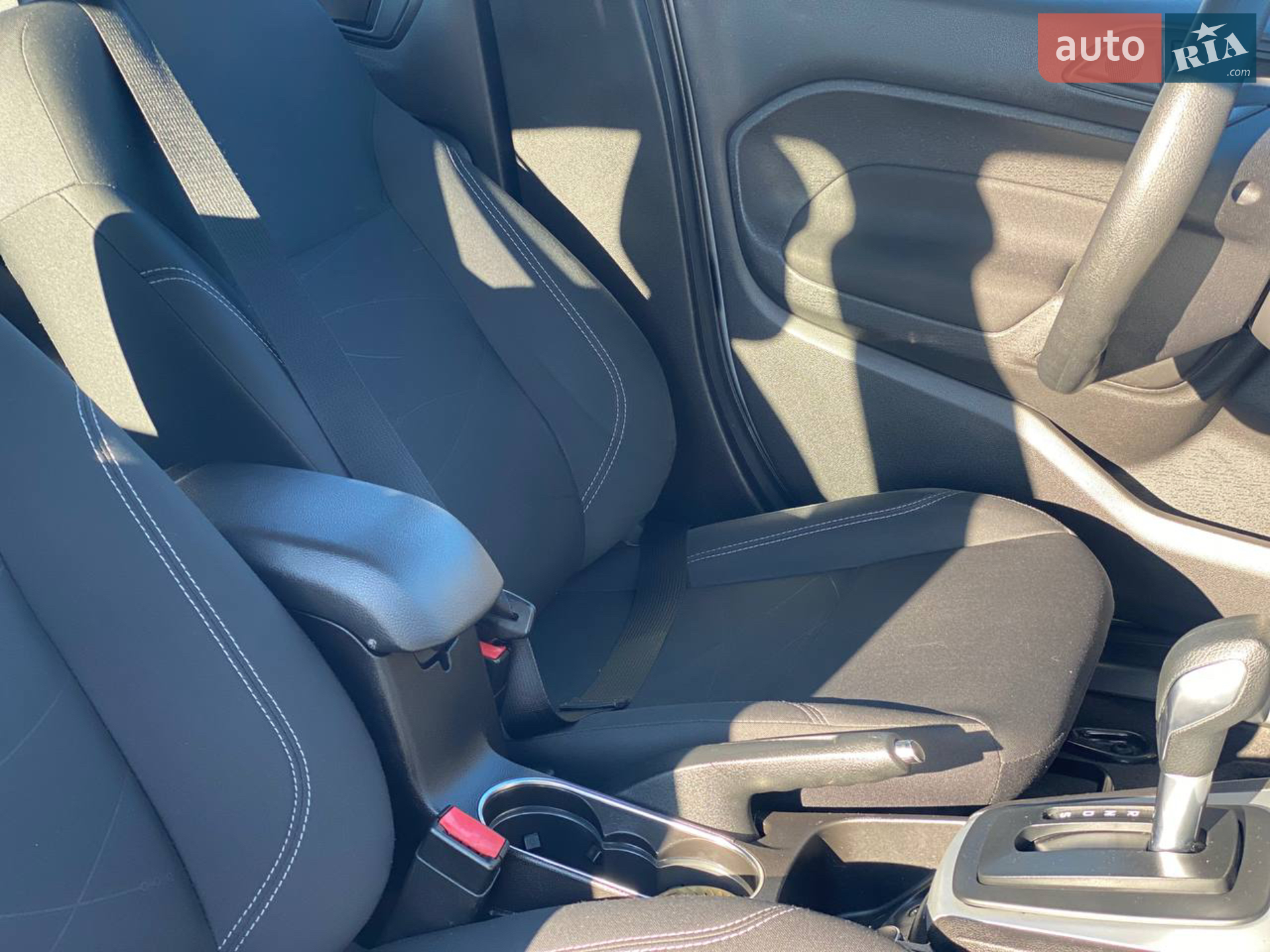 2019 Ford Fiesta - мініатюра 18