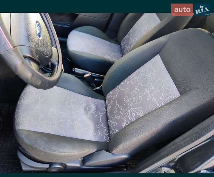 Хетчбек Ford Fiesta 2007 в Києві