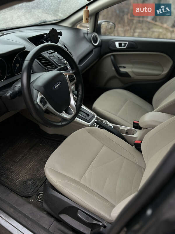 Седан Ford Fiesta 2016 в Харькове