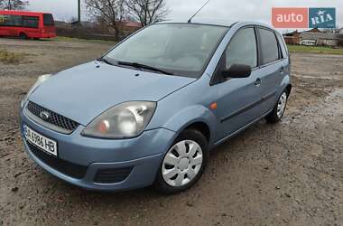 Хэтчбек Ford Fiesta 2006 в Первомайске