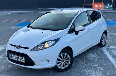 Хэтчбек Ford Fiesta 2010 в Калуше