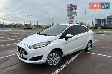 Седан Ford Fiesta 2016 в Одессе