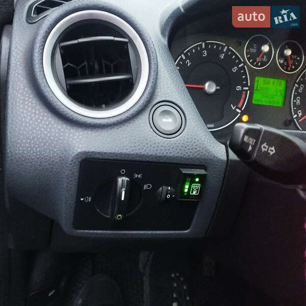 Хэтчбек Ford Fiesta 2007 в Каменском фото 2 Хэтчбек Ford Fiesta 2007 в Каменском