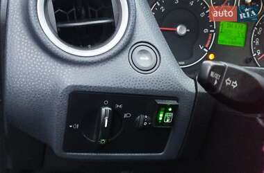 Хэтчбек Ford Fiesta 2007 в 