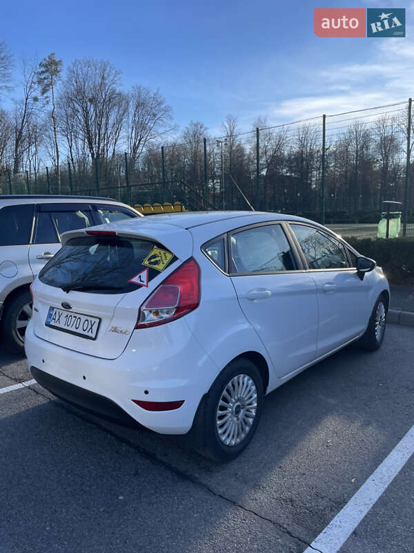 Хетчбек Ford Fiesta 2016 в Харкові