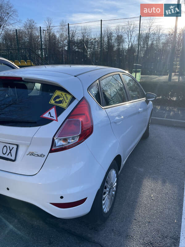 Хетчбек Ford Fiesta 2016 в Харкові