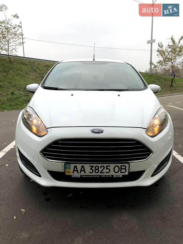 Хэтчбек Ford Fiesta 2013 в Киеве