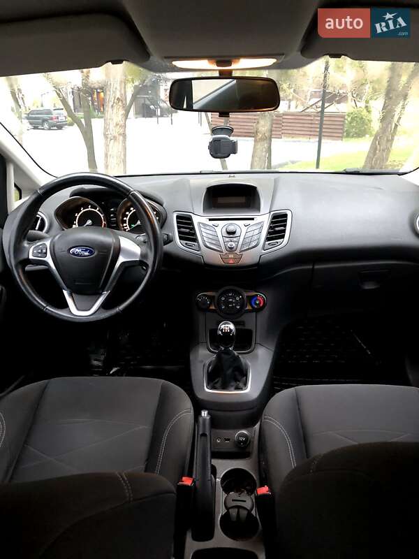 Хэтчбек Ford Fiesta 2013 в Киеве