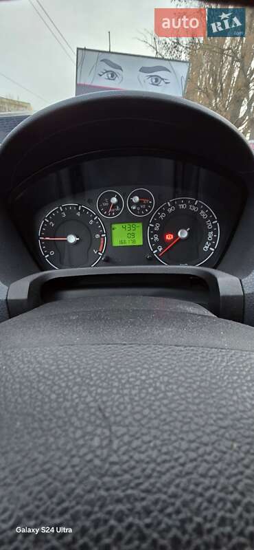 Хэтчбек Ford Fiesta 2007 в Киеве