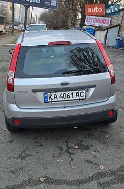 Хэтчбек Ford Fiesta 2007 в Киеве