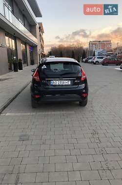 Хэтчбек Ford Fiesta 2010 в Ужгороде