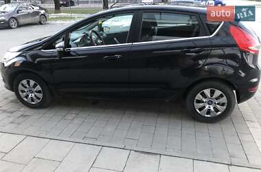 Хэтчбек Ford Fiesta 2010 в Ужгороде