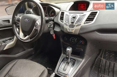 Седан Ford Fiesta 2010 в Києві