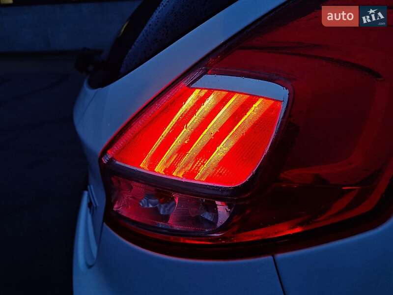 Хэтчбек Ford Fiesta 2016 в Киеве