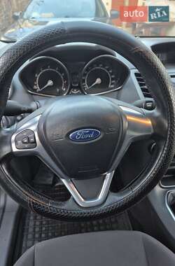 Седан Ford Fiesta 2014 в Запорожье