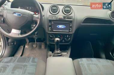 Хэтчбек Ford Fiesta 2008 в Виннице