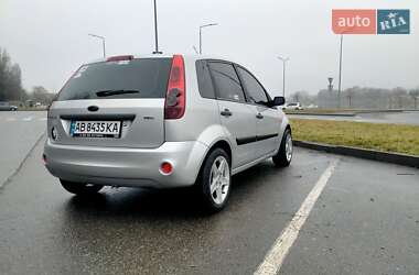 Хэтчбек Ford Fiesta 2008 в Виннице