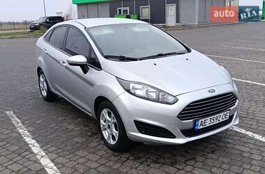 Седан Ford Fiesta 2015 в Новомосковске