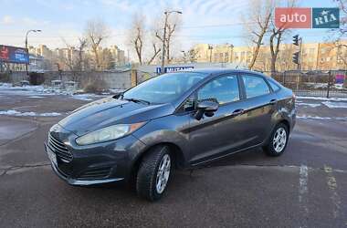 Седан Ford Fiesta 2016 в Киеве