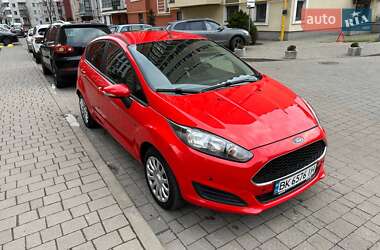 Хэтчбек Ford Fiesta 2016 в Львове