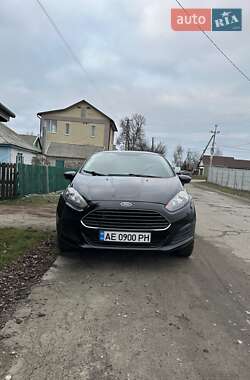 Седан Ford Fiesta 2014 в Дніпрі