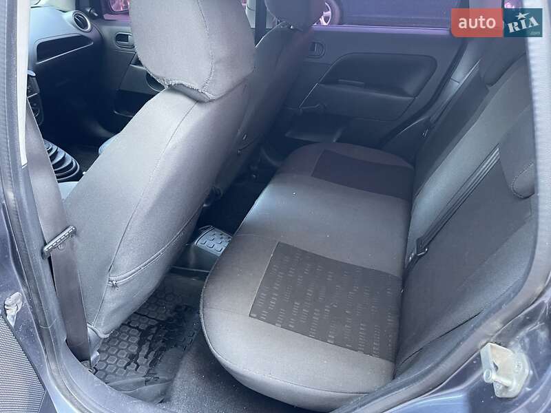 Хетчбек Ford Fiesta 2008 в Києві