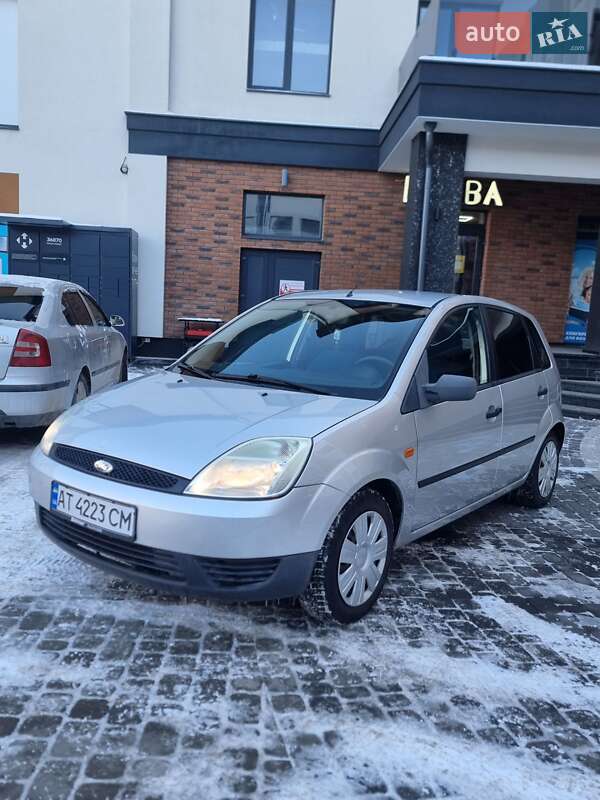 Хетчбек Ford Fiesta 2004 в Коломиї