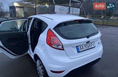 Хэтчбек Ford Fiesta 2016 в Первомайске