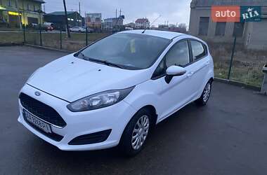 Хэтчбек Ford Fiesta 2016 в Первомайске