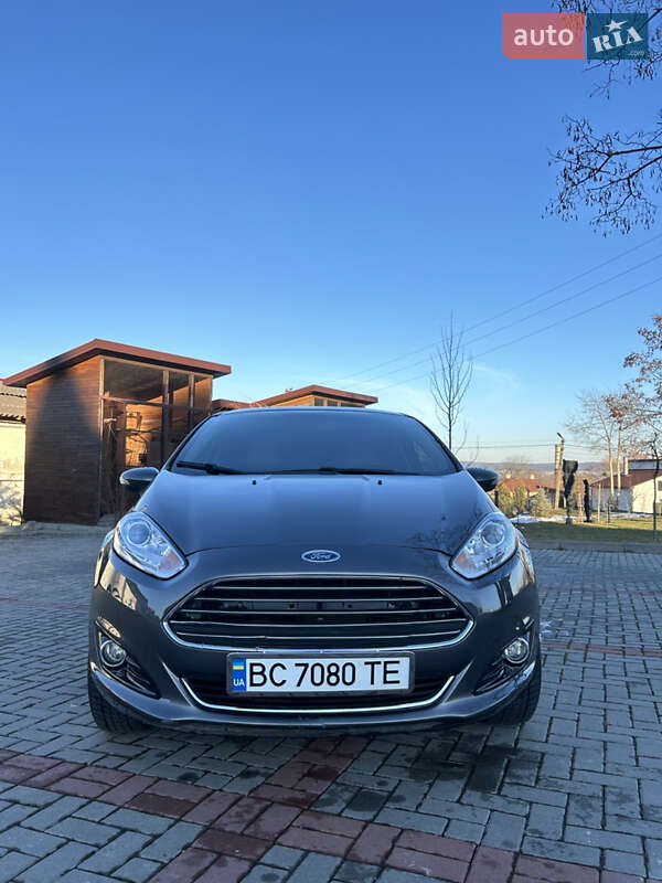 Хетчбек Ford Fiesta 2017 в Золочеві