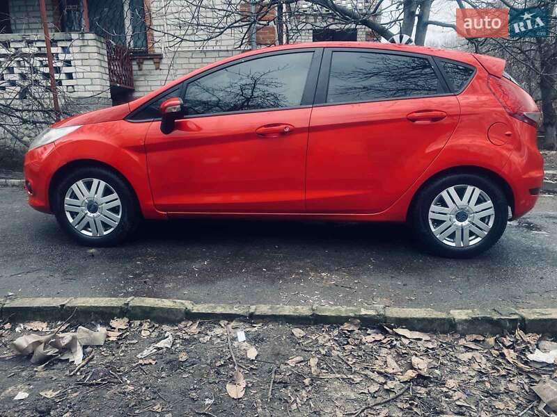 Хэтчбек Ford Fiesta 2012 в Горишних Плавнях