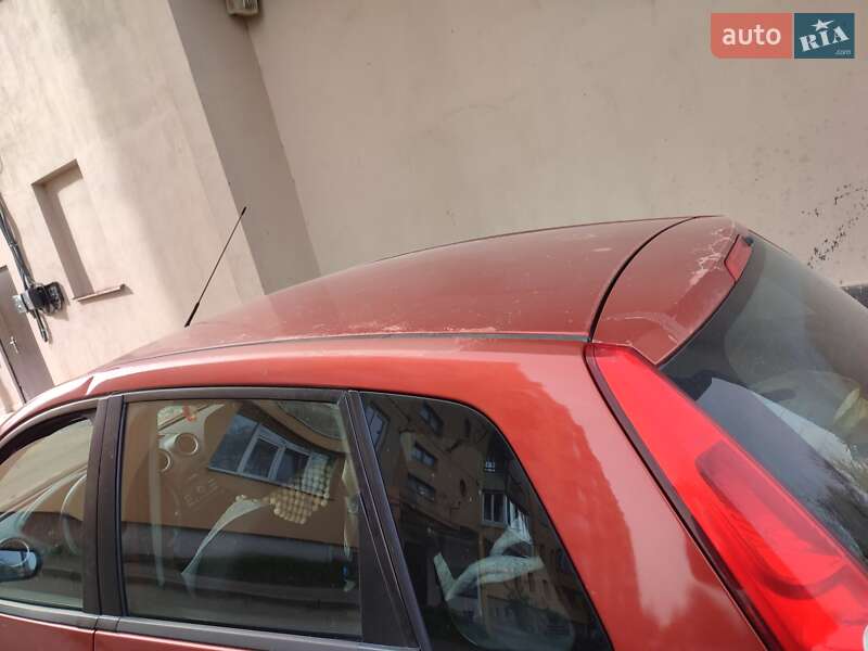 Хэтчбек Ford Fiesta 2008 в Ужгороде