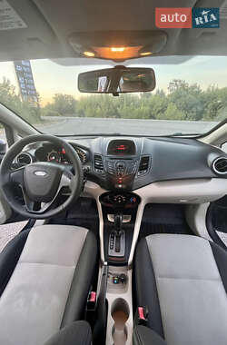 Седан Ford Fiesta 2012 в Ахтырке