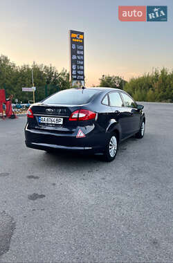 Седан Ford Fiesta 2012 в Ахтырке