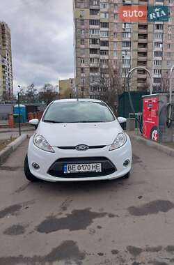 Хетчбек Ford Fiesta 2012 в Києві