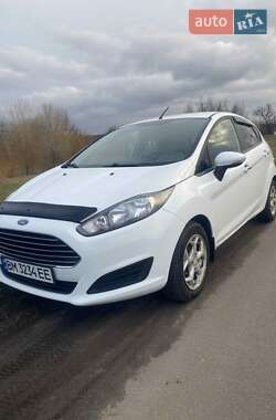 Хэтчбек Ford Fiesta 2013 в 