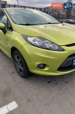 Хэтчбек Ford Fiesta 2009 в 