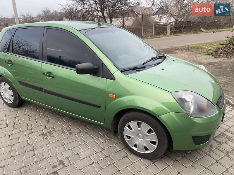 Хэтчбек Ford Fiesta 2006 в Одессе