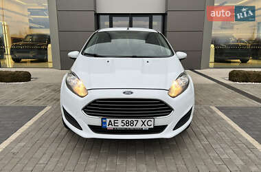 Хетчбек Ford Fiesta 2014 в Дніпрі