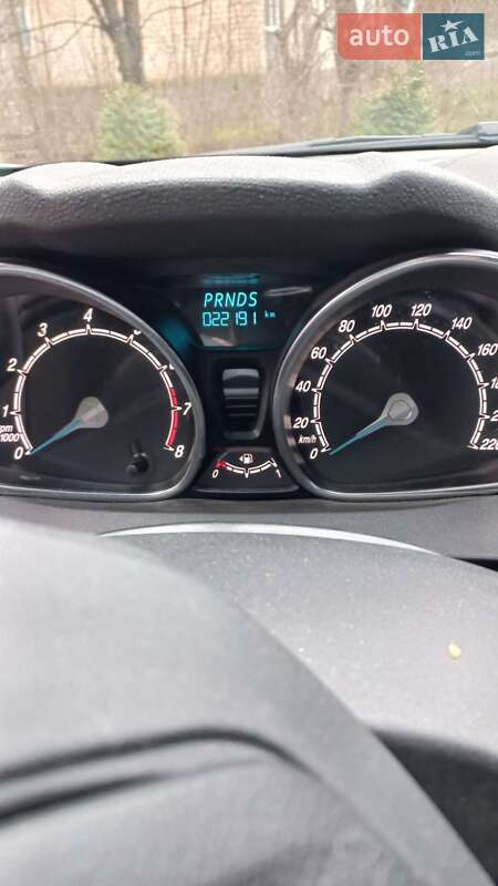 Хэтчбек Ford Fiesta 2016 в Виннице