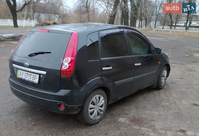 Хэтчбек Ford Fiesta 2007 в Лозовой