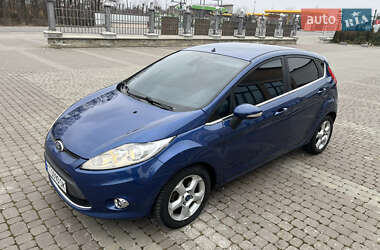 Хэтчбек Ford Fiesta 2009 в Снятине