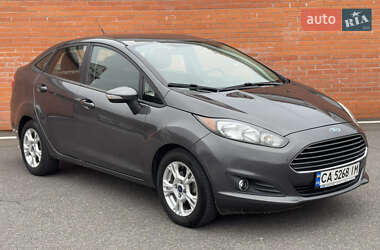 Седан Ford Fiesta 2014 в Киеве