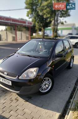 Хэтчбек Ford Fiesta 2006 в Львове